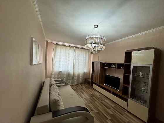 Сдаю двухкомнатную квартиру в Куйбышевском на 5 этаже многоэтажного дома с площадью 54м². Донецк