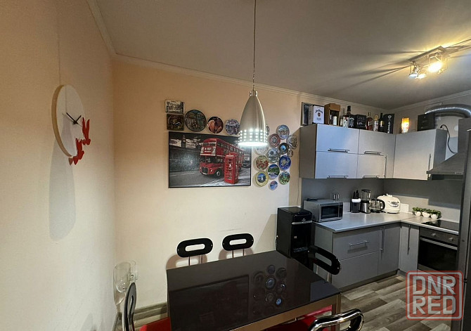 Сдаю двухкомнатную квартиру в Куйбышевском на 5 этаже многоэтажного дома с площадью 54м². Донецк - изображение 2