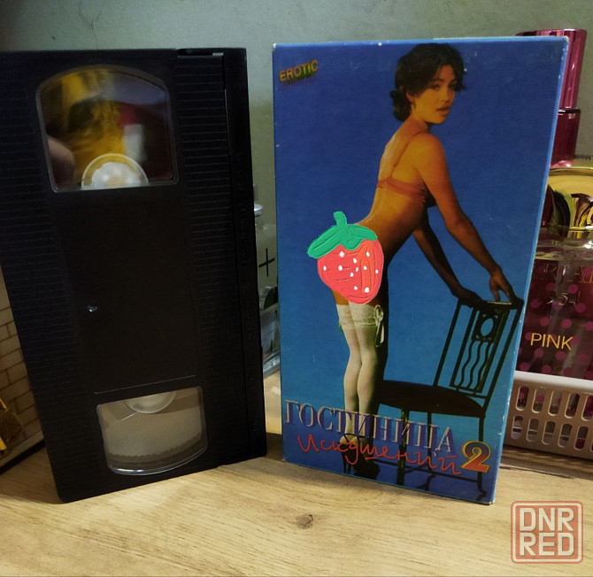 Видеокассета ,vhs гостиница искушений 2 Макеевка - изображение 2