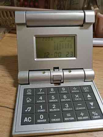 Часы электронные, настольные из 2000х Макеевка