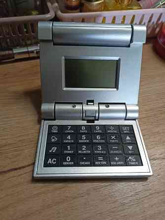 Часы электронные, настольные из 2000х Макеевка