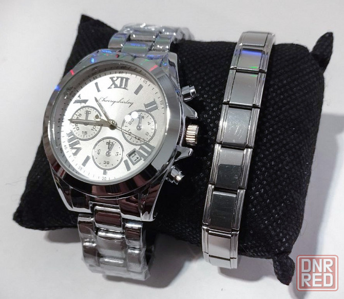 Часы наручные Кварцевые с металлическим браслетом Донецк - изображение 1