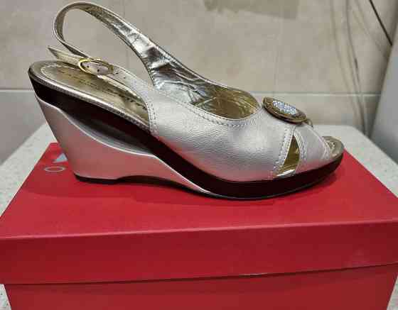 Продаются женские босоножки (пр-во Италия) Донецк