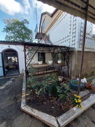 Продажа 2-х этажного дома в г. Шахтерск по ул. Матросова. Шахтерск