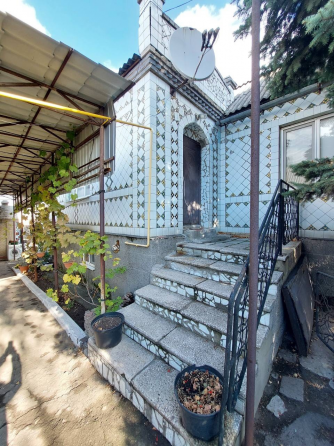 Продажа 2-х этажного дома в г. Шахтерск по ул. Матросова. Шахтерск