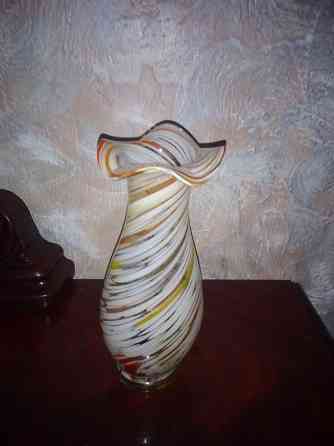 ваза из цветного стекла советских воемен Донецк