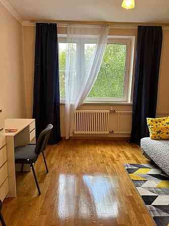 Сдается двухкомнатная квартира в Ворошиловском районе по улице Артема (ориентир Тц "Континент"). Донецк