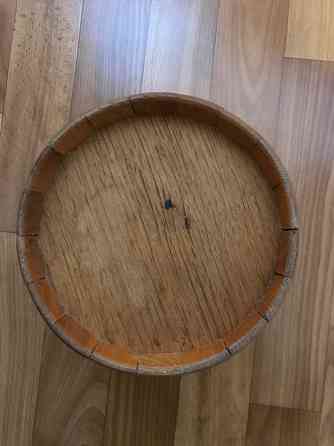 Деревянный бочонок с бутылкой внутри, ёмкость 1 л. Донецк