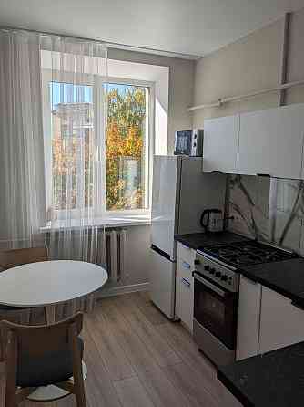 Сдается однокомнатная квартира в Ворошиловском районе на Набережной (ориентир Дом быта Кальмиус). Донецк