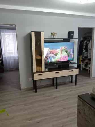 Продам 3 к. квартиру 2/5 в центре города Ворошиловского р-на Донецк