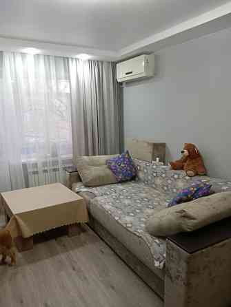 Продам 3 к. квартиру 2/5 в центре города Ворошиловского р-на Донецк