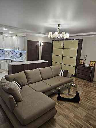 Продажа 4 комн. квартиры, Ул. Лазо (г. Макеевка,  м-н Восточный) Макеевка