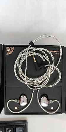 Продаю динамические внутриканальные наушники Simgot EA500 Макеевка