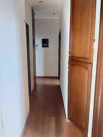 Продается 2-х комнатная квартира (сталинка) в центре города. Мариуполь