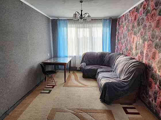 Продается трехкомнатная квартира в Левобережном районе Мариуполь