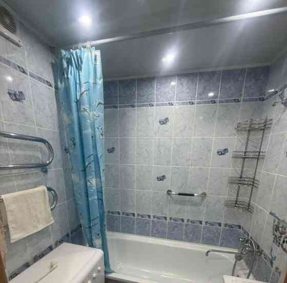 Сдаю двухкомнатную квартиру 52.0 м² этаж 8/9 город Донецк, Киевский район, улица Молодых Шахтёров. Донецк