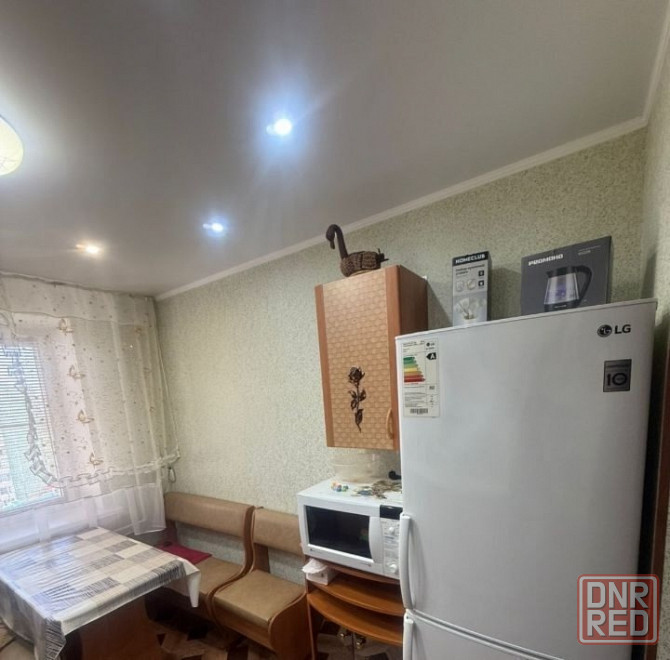 Сдаю двухкомнатную квартиру 52.0 м² этаж 8/9 город Донецк, Киевский район, улица Молодых Шахтёров. Донецк - изображение 4