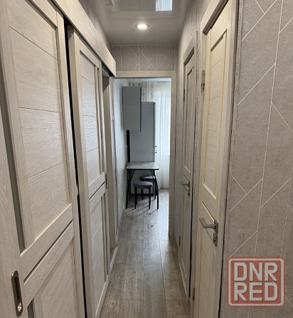 Сдаю двухкомнатную квартиру на 4 этаже многоэтажного дома в Ворошиловском районе Донецк - изображение 2