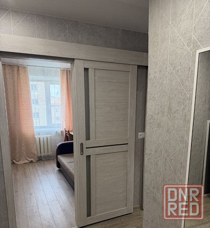 Сдаю двухкомнатную квартиру на 4 этаже многоэтажного дома в Ворошиловском районе Донецк - изображение 3