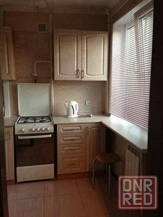 Сдается: 1-комнатная квартира Этаж: 2/5 Район: Ворошиловский Стоимость аренды: 20000 рублей Донецк - изображение 2