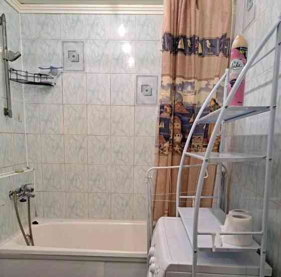 Сдаю однокомнатную квартиру на длительный период в Ленинском районе. Этаж 3. Донецк