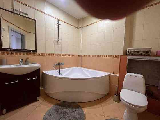 Предлагается в аренду однокомнатная квартира в Киевском районе, пр-кт Панфилова, 7, 2/2 этаж. Донецк