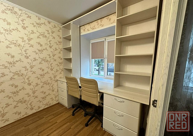 Сдаю однокомнатную квартиру в Ленинском районе на 1 этаже многоэтажного дома с площадью 44м². Донецк - изображение 2