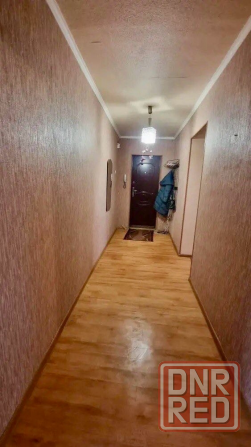 2к.кв. м-н Зеленый 7/9 с мебелью Макеевка - изображение 1