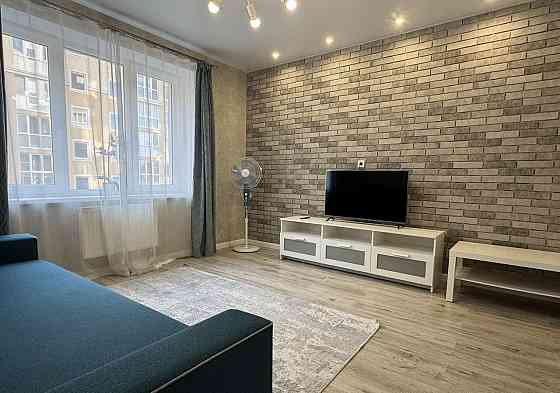 Сдается на длительный срок 2-х комнатная квартира (54 кв.м) на 7 этаже в Калининском районе Донецк