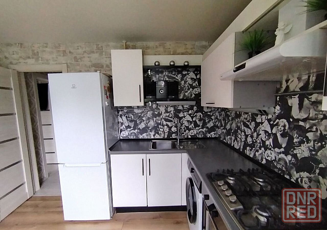 Сдаю однокомнатную квартиру 36.0 м² этаж 3/10 город Донецк, Ворошиловский район, Донецк - изображение 5