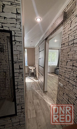 Сдаю однокомнатную квартиру 40.0 м² этаж 3, город Донецк, Калининский район, улица Овнатаняна Донецк - изображение 4