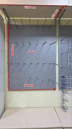Металлические перфорированные стеллажи для магазина/бутика Донецк