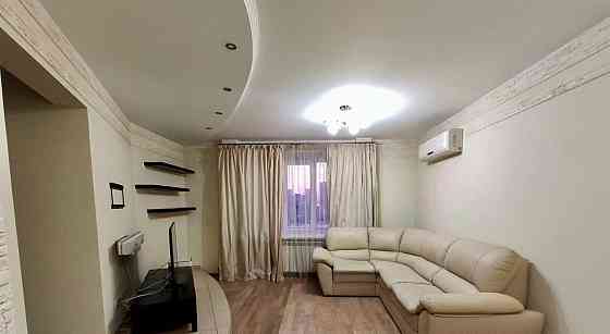 Сдаю двухкомнатную квартиру 62.0 м² этаж 6/9 город Донецк, Ленинский район, улица Куйбышева Донецк