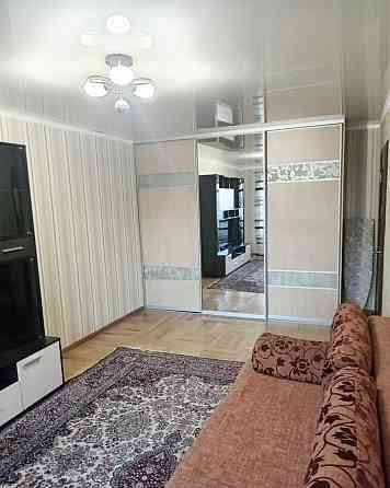 Сдаю однокомнатную квартиру 35.0 м² этаж 5/9 город Донецк Ленинский район 1 комнaтная квартира 35м2. Донецк