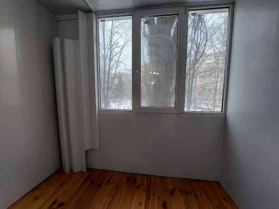 Продам 3х комнатную квартиру 2/9, 65 м2.Киевскикий Рик. Донецк