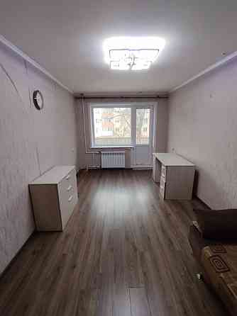 Продам 2 комнатную квартиру на рынке Бахчиванджи Мариуполь