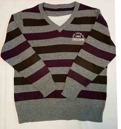 Свитера, джинсовая рубашка на 6-8 лет Донецк