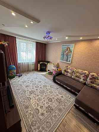 Сдаю двухкомнатную квартиру 63 кв м в отличном состоянии на длительный срок. Донецк