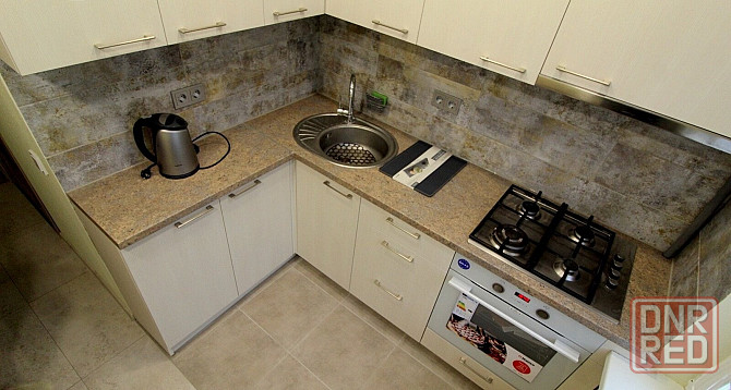 Сдается однокомнатная квартира в Калининском районе по Бульвару Шевченко на Калининском рынке. Донецк - изображение 2