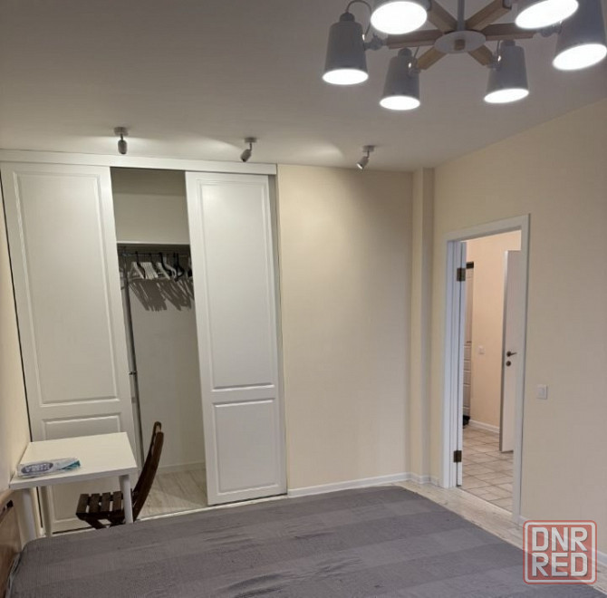 Впервые после ремонта сдается светлая 2-комнатная квартира (распашонка) в Калининском районе Донецк - изображение 4