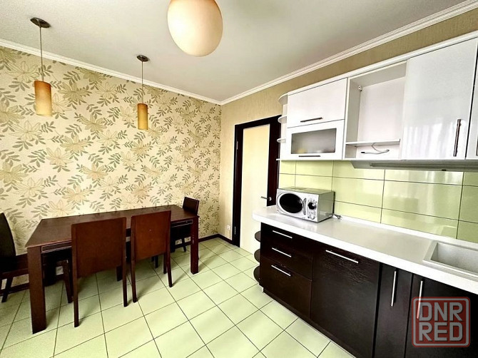 Сдаётся 2-х комнатная квартира в Будённовском районе.Возможна аренда на короткий срок. Донецк - изображение 2