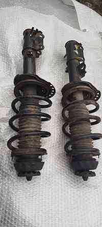 Продам передние стойки на хендай Макеевка