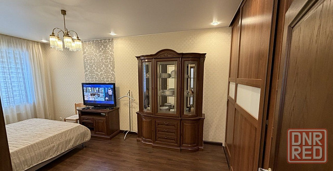 Сдаю однокомнатную квартиру 38.0 м² этаж 2/5 город Донецк, Киевский район, Олимпийский стадион Донецк - изображение 4