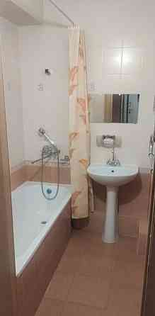 Сдаю двухкомнатную квартиру 56.0 м² этаж 4/5 город Донецк, Ворошиловский район, ориентир Крытый рыно Донецк