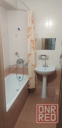 Сдаю двухкомнатную квартиру 56.0 м² этаж 4/5 город Донецк, Ворошиловский район, ориентир Крытый рыно Донецк - изображение 4