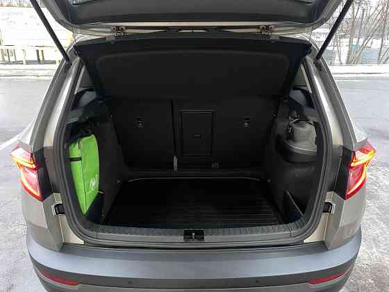 Skoda Karoq 2021 рейсталинг хоккей едитион полная комплектация вся в родном окрасе Донецк