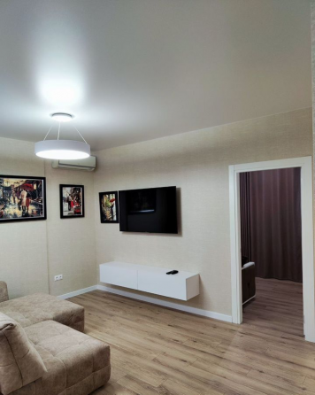 Сдaетcя пpoстoрная двухкомнaтнаяквaртирa Донецк