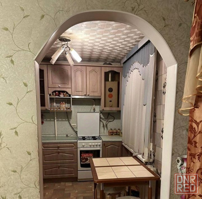 Срочно сдам однокомнатную квартиру в Ленинском райОНЕ цирк Донецк - изображение 1