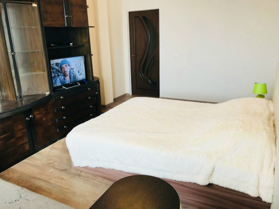 На срочной сдаче 1 комнатная квартира Ленинский проспект Донецк