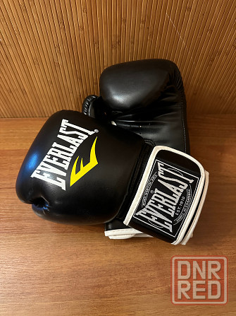 Боксёрские перчатки EVERLAST Донецк - изображение 1